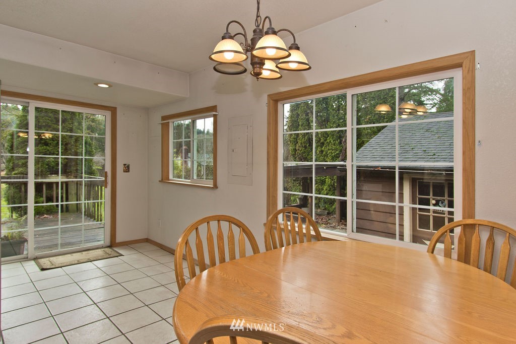 17447 Southeast Jones Road Renton, WA 98058 - Photo 14 of 34