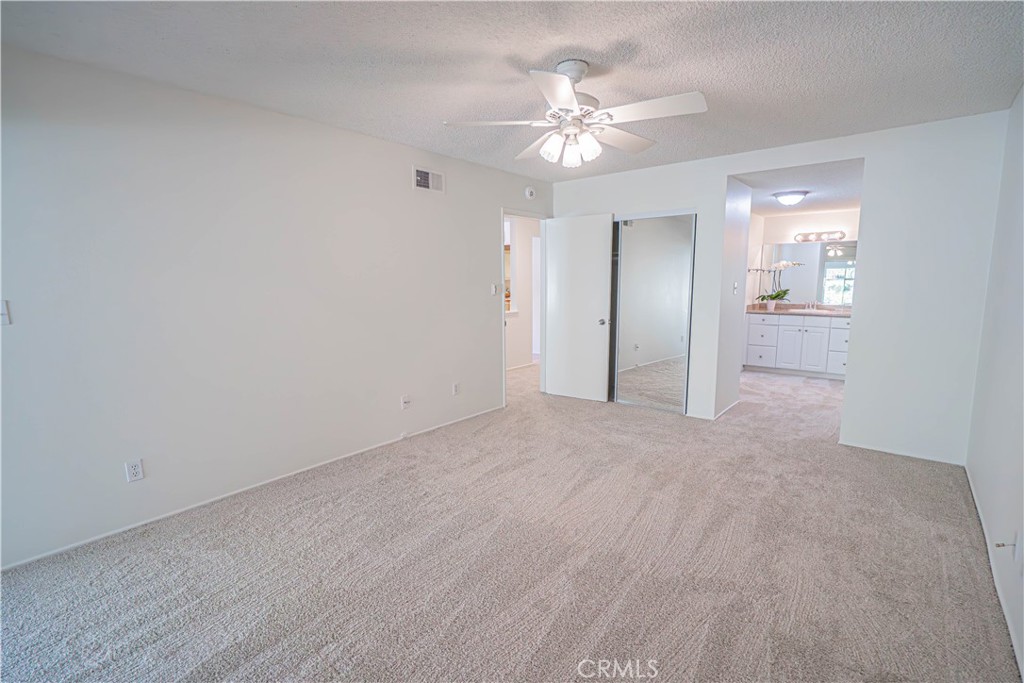 19433 Oak Crossing Road Newhall, CA 91321 - Photo 13 of 35