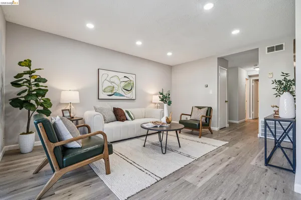 $679,000 | 2614 Warring Street, Unit 6A, Berkeley, CA 94704