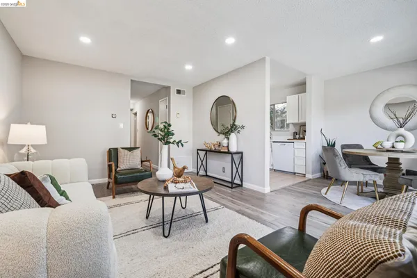 $679,000 | 2614 Warring Street, Unit 6A, Berkeley, CA 94704