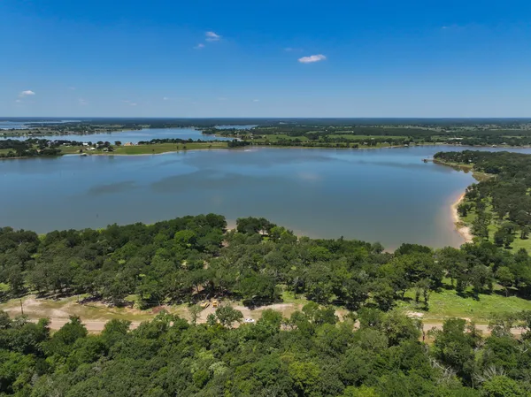 $180,000 | 882 Lcr 882, Jewett, TX 75846