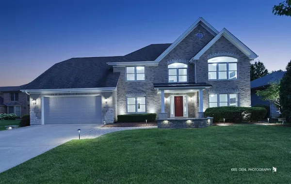 $893,000 | 2935 Oxford Court, Aurora, IL 60502