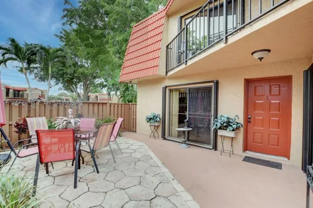 $348,000 | 8279 Severn Drive, Unit C, Boca Raton, FL 33433