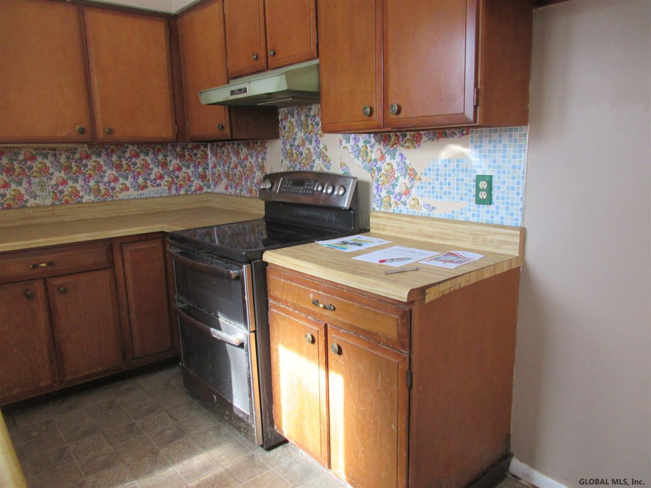 8 Salem Road Bethlehem, NY 12054 - Photo 20 of 23 Photo 28