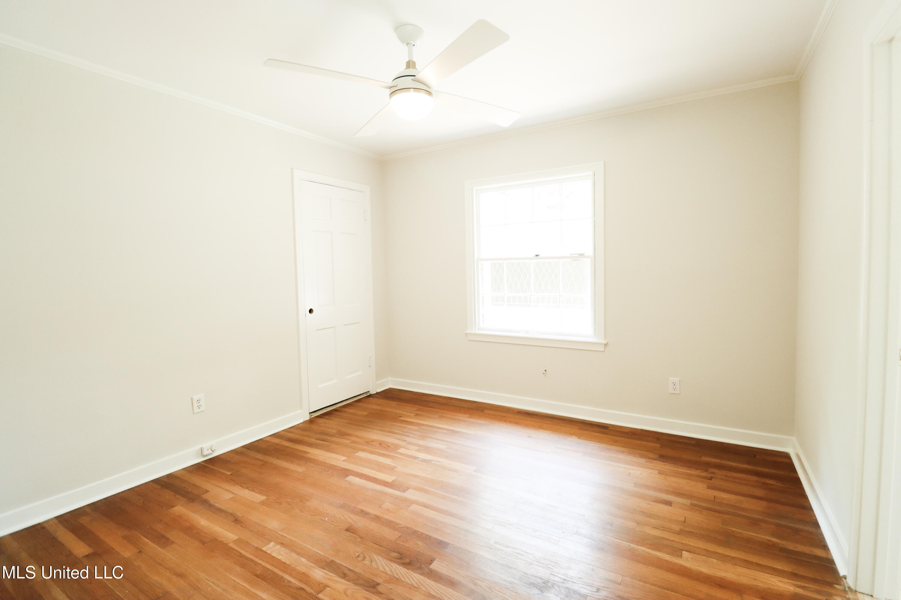 2208 Meadowbrook Road Jackson, MS 39211 - Photo 8 of 28 IMG_1771