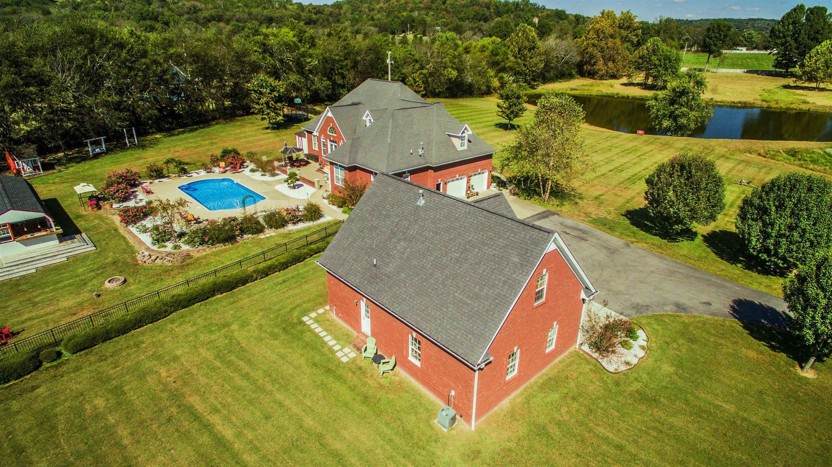 283 Millhouse Road Bell Buckle, TN 37020 - Photo 2 of 30 Gallery Image 2
