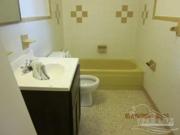 $925 | 671 East Olive Road, Unit 9, Pensacola, FL 32514