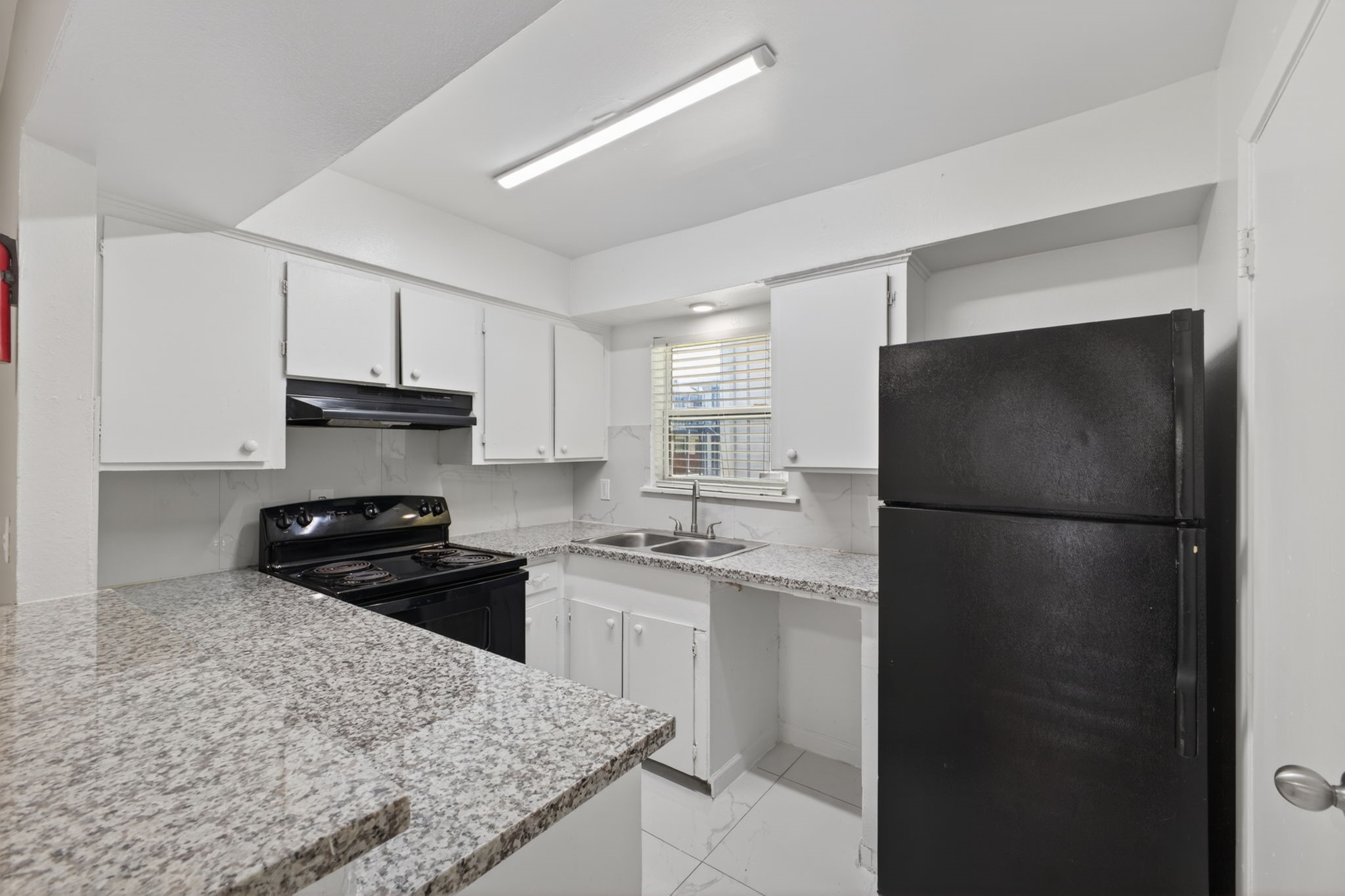 10600 South Post Oak Road, Unit 101 Houston, TX 77035 - Photo 2 of 32