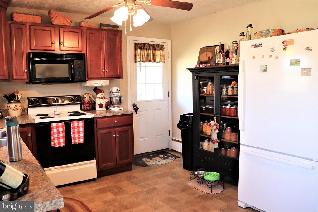 275 Resh Road Reinholds, PA 17569 - Photo 6 of 26 Gallery Image 6