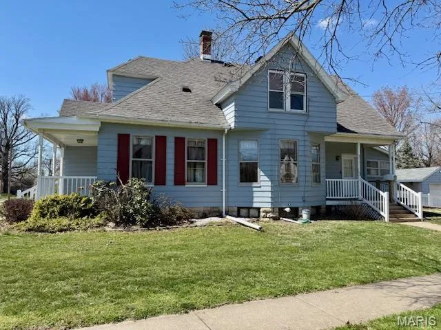 $160,000 | 201 West Barr Avenue, Jerseyville, IL 62052