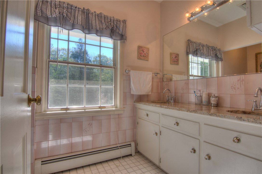 717 Chopmist Hill Road Glocester, RI 02857 - Photo 26 of 40