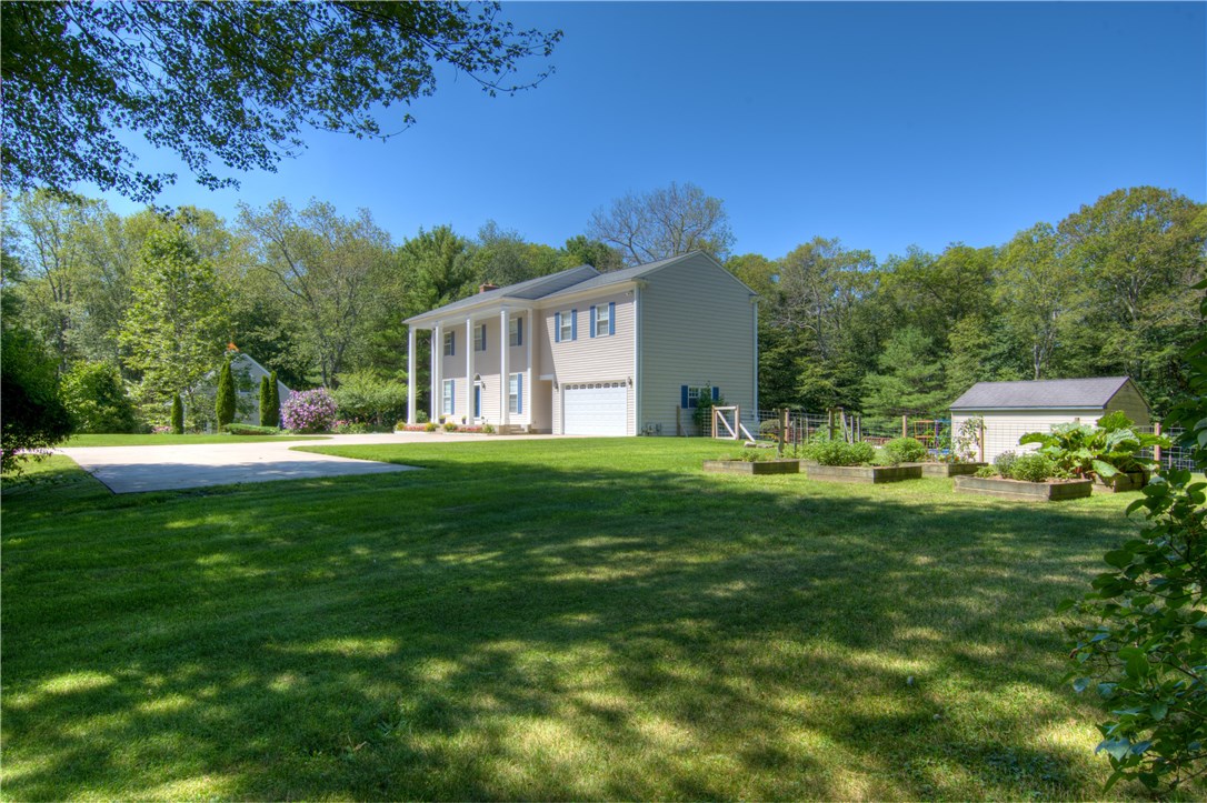 717 Chopmist Hill Road Glocester, RI 02857 - Photo 3 of 40