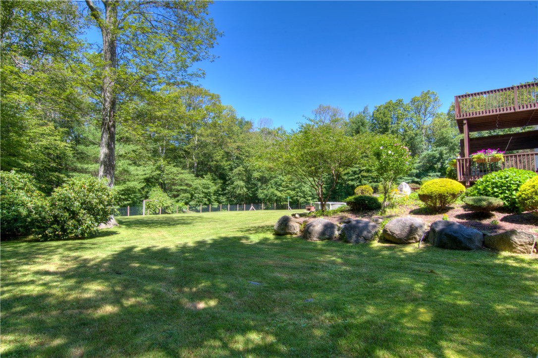 717 Chopmist Hill Road Glocester, RI 02857 - Photo 7 of 40