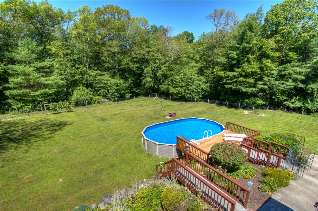 717 Chopmist Hill Road Glocester, RI 02857 - Photo 8 of 40