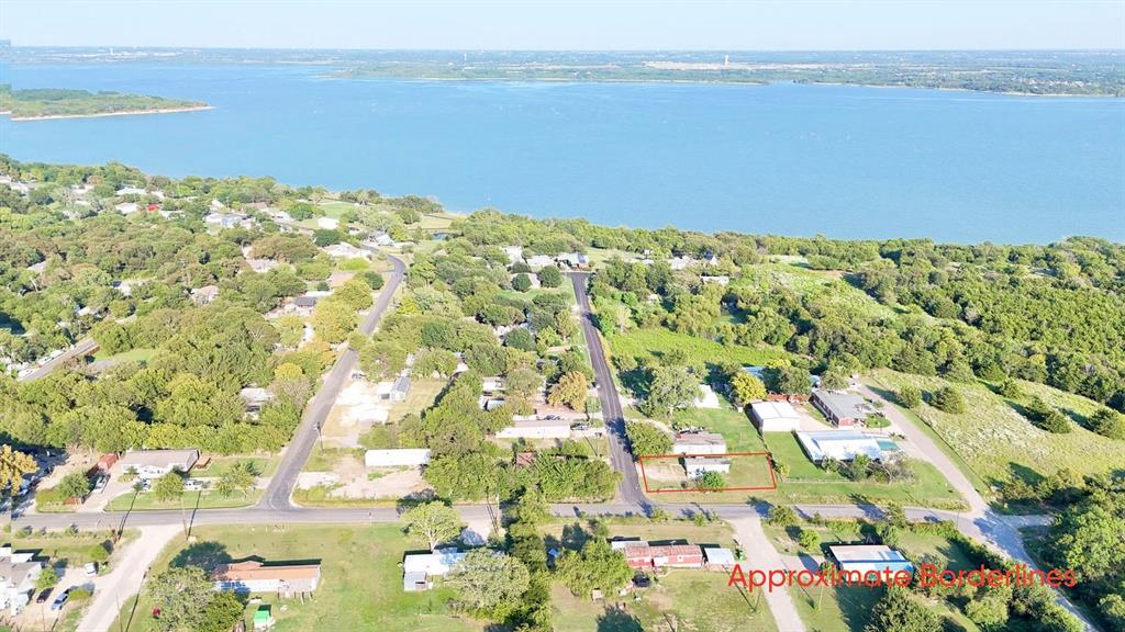 10508 County Road 904 Princeton, TX 75407 - Photo 2 of 8 a view of an ocean