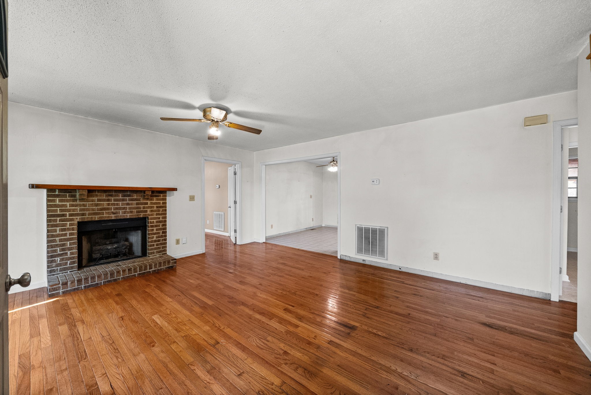 3879 Sadlersville Road Adams, TN 37010 - Photo 5 of 29