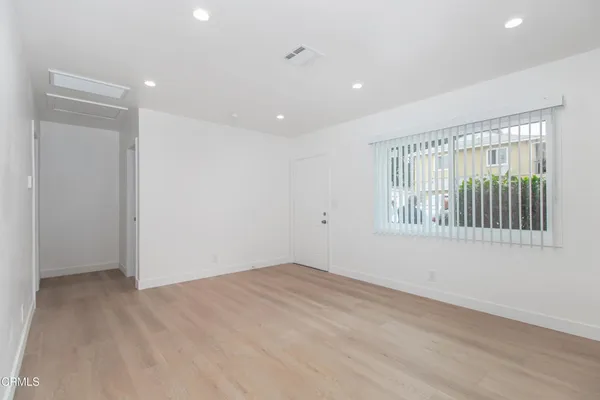 $2,500 | 268 East Providencia Avenue, Unit H, Burbank, CA 91502