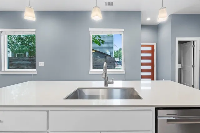 a close view of sink and tap