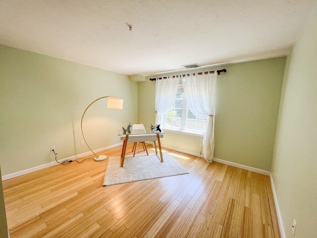7 Conant Road, Unit 22 Winchester, MA 01890 - Photo 5 of 17