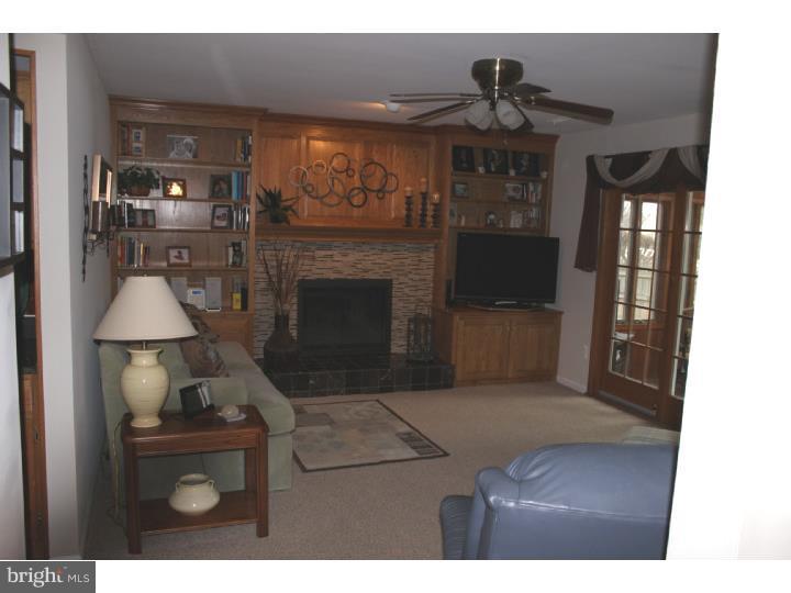 1249 Orchid Road Warminster, PA 18974 - Photo 11 of 25 Gallery Image 11