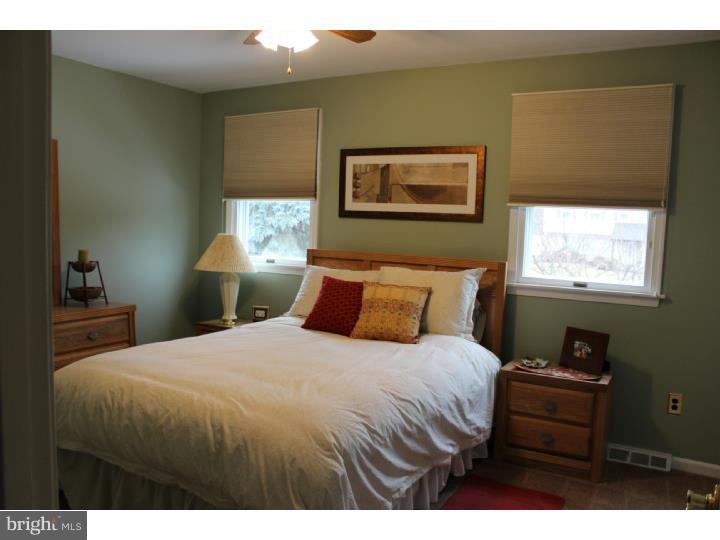 1249 Orchid Road Warminster, PA 18974 - Photo 16 of 25 Gallery Image 16