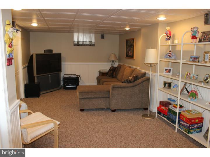 1249 Orchid Road Warminster, PA 18974 - Photo 20 of 25 Gallery Image 20