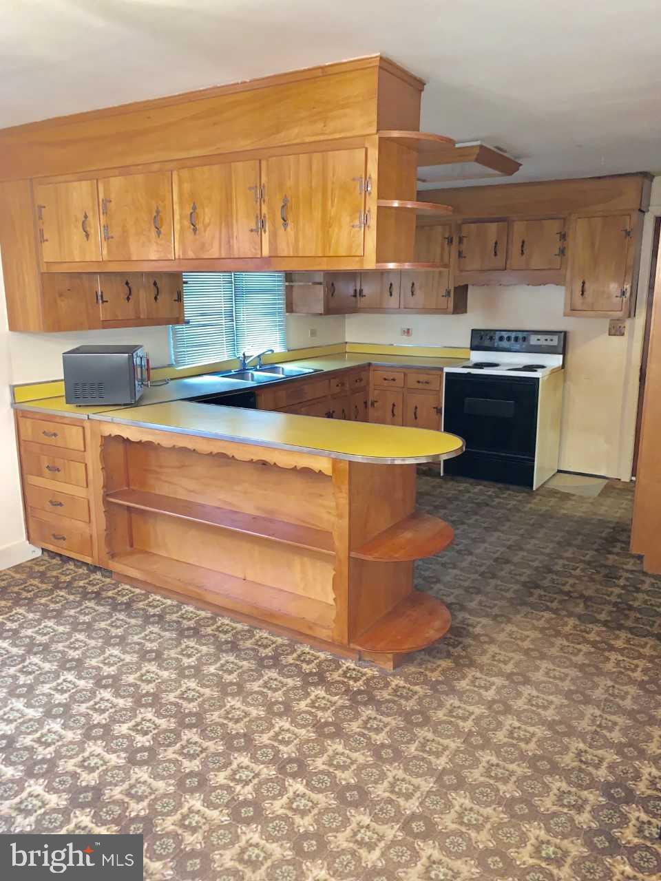 1001 Roberts Valley Road Harrisburg, PA 17110 - Photo 6 of 10 Gallery Image 6
