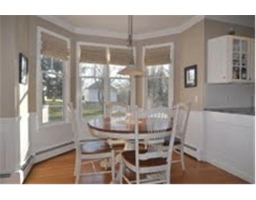 14 Congress Road Barrington, RI 02806 - Photo 6 of 19 Kitchen.