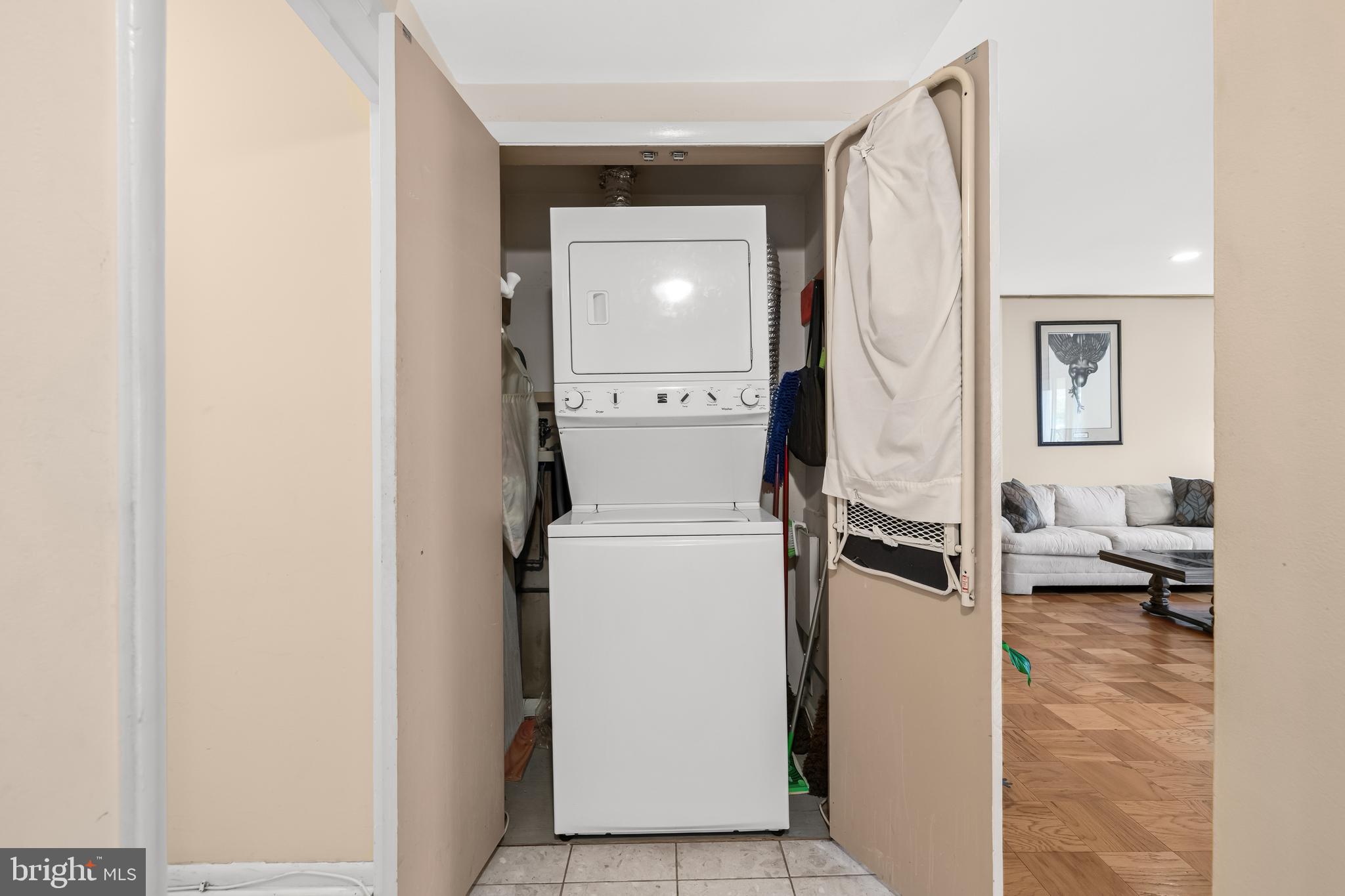 11 Hamill Road, Unit 11E Baltimore, MD 21210 - Photo 7 of 32 Washer/Dryer in closet