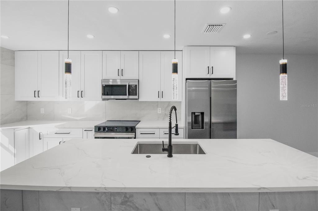 7200 Ulmerton Road, Unit C3 Largo, FL 33771 - Photo 4 of 29