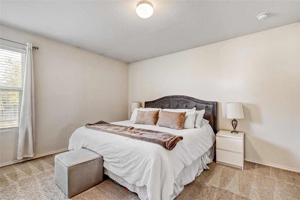 9245 Summerlee Street Dallas, TX 75227 - Photo 6 of 11