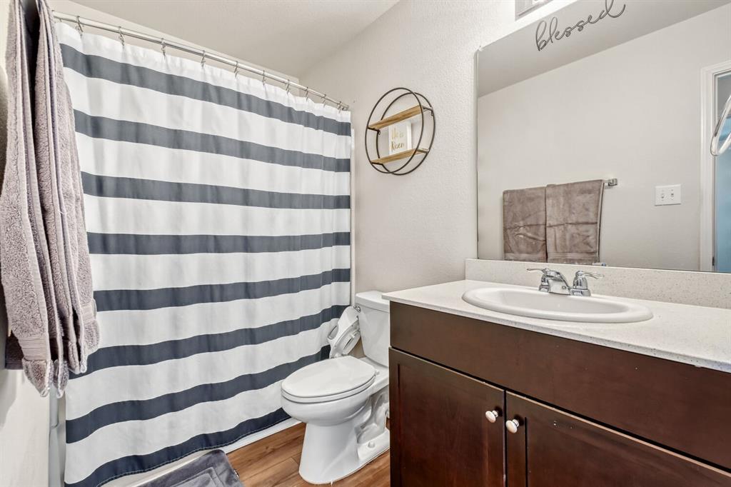 9245 Summerlee Street Dallas, TX 75227 - Photo 9 of 11