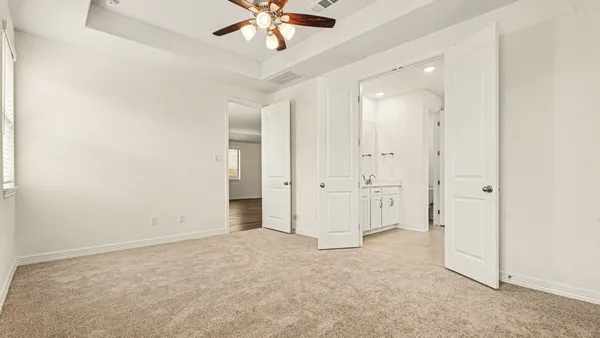 $2,700 | 14823 Mission Avenue, Mont Belvieu, TX 77523
