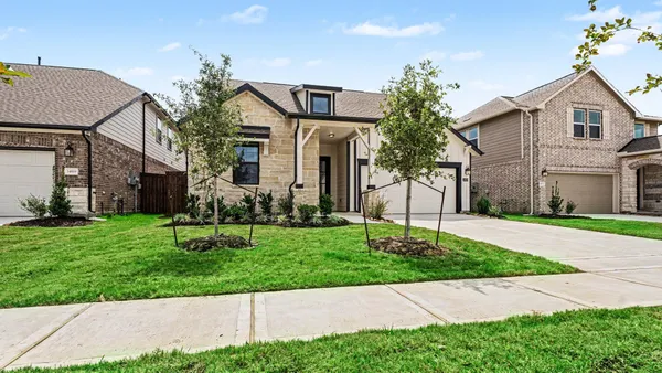 $2,700 | 14823 Mission Avenue, Mont Belvieu, TX 77523