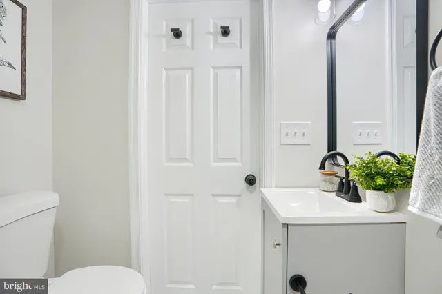 $298,900 | 2 Sidewell Court, Baltimore, MD 21221