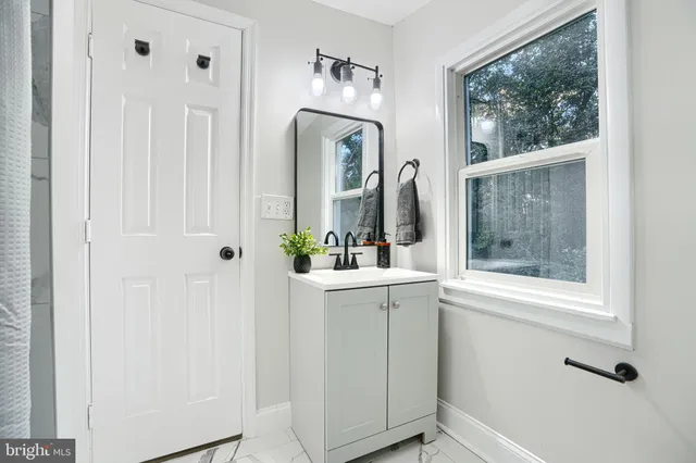 $298,900 | 2 Sidewell Court, Baltimore, MD 21221