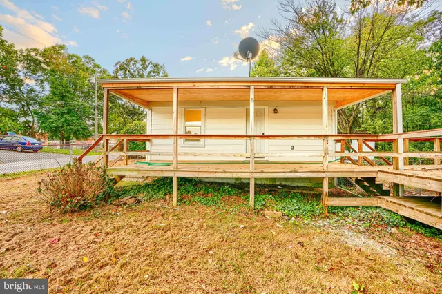 $298,900 | 2 Sidewell Court, Baltimore, MD 21221