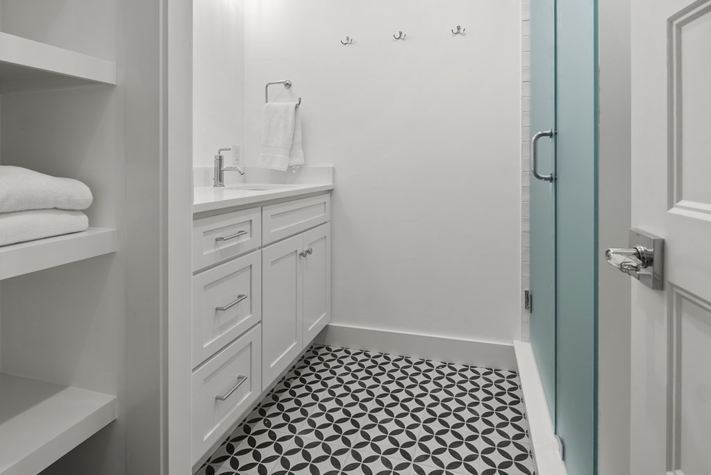 71 Cliff Road Nantucket, MA 02554 - Photo 14 of 20