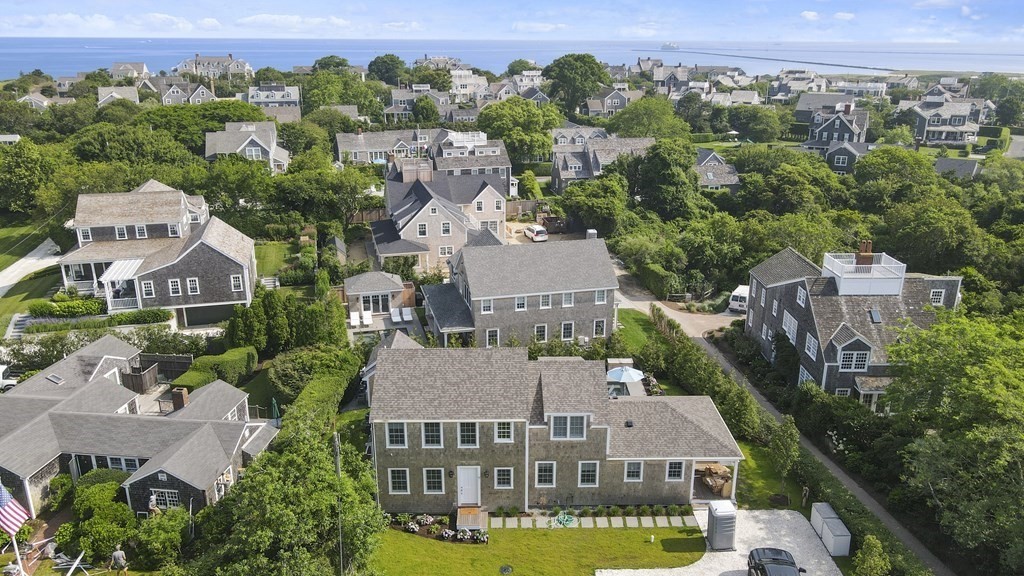 71 Cliff Road Nantucket, MA 02554 - Photo 2 of 20