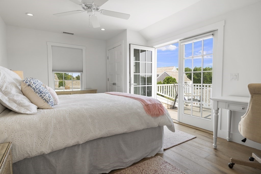 71 Cliff Road Nantucket, MA 02554 - Photo 7 of 20