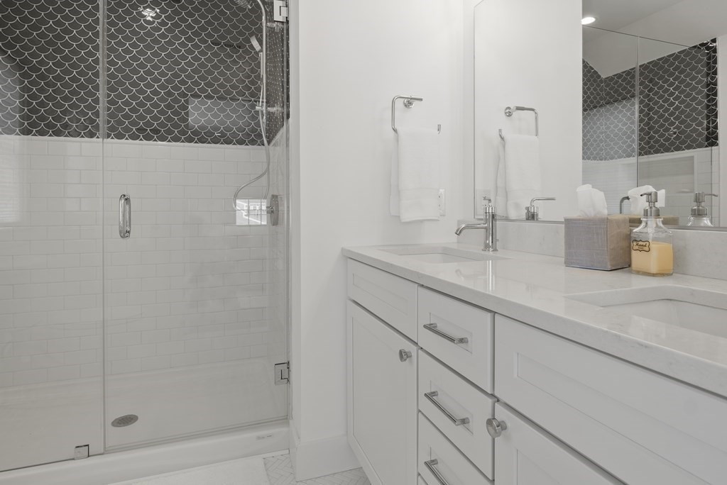 71 Cliff Road Nantucket, MA 02554 - Photo 8 of 20