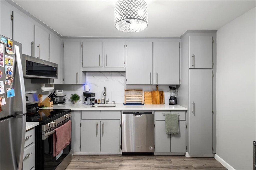 1321 Worcester Road, Unit 505 Framingham, MA 01701 - Photo 7 of 14