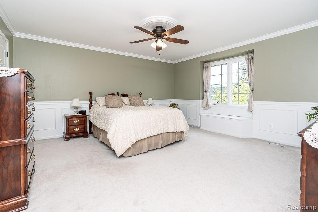 2072 Ridgefield Court Rochester Hills, MI 48306 - Photo 20 of 41