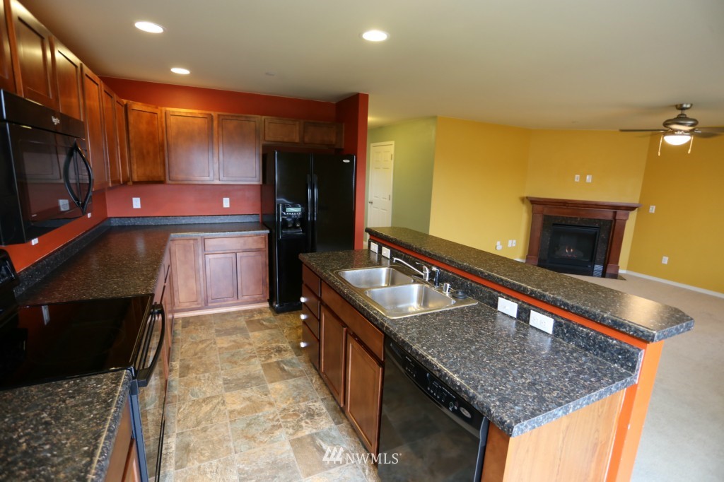 1371 Foreman Road DuPont, WA 98327 - Photo 6 of 25