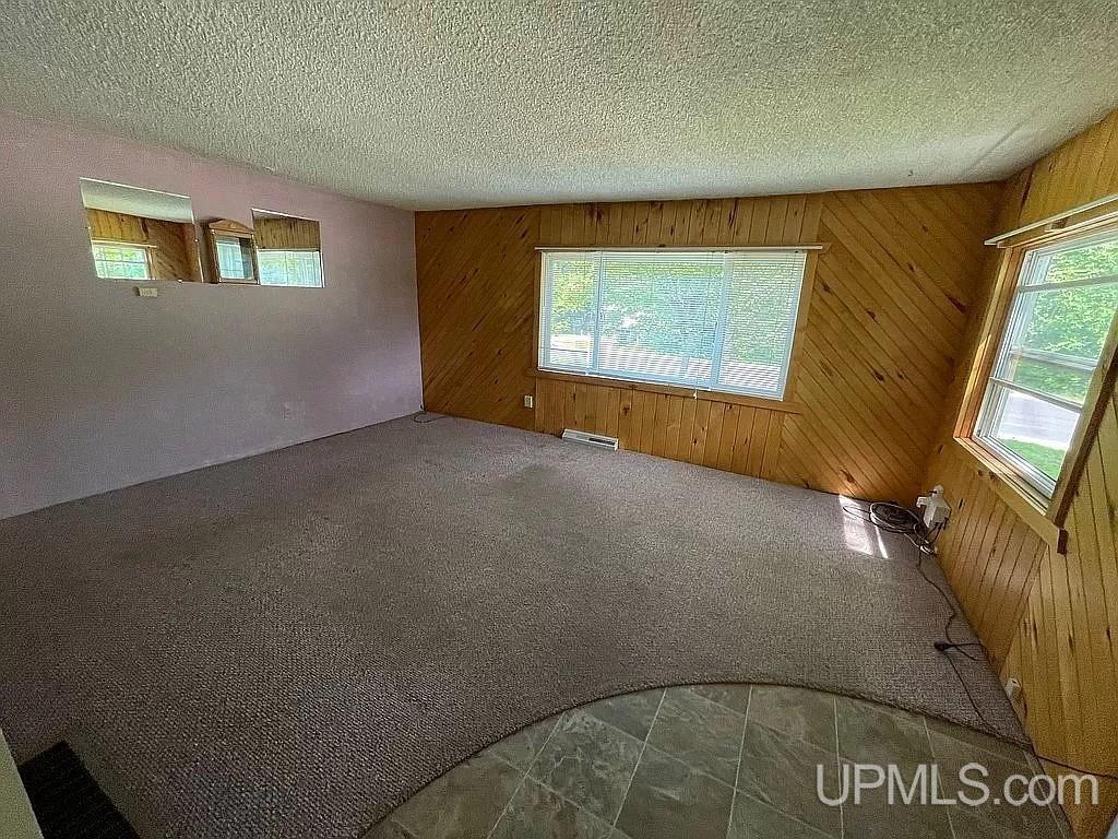 N6931 Connors Road Munising, MI 49862 - Photo 5 of 22