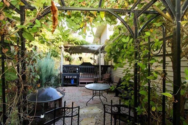 $459,000 | 33671 Woodmont Ridge Drive, New Carlisle, IN 46552