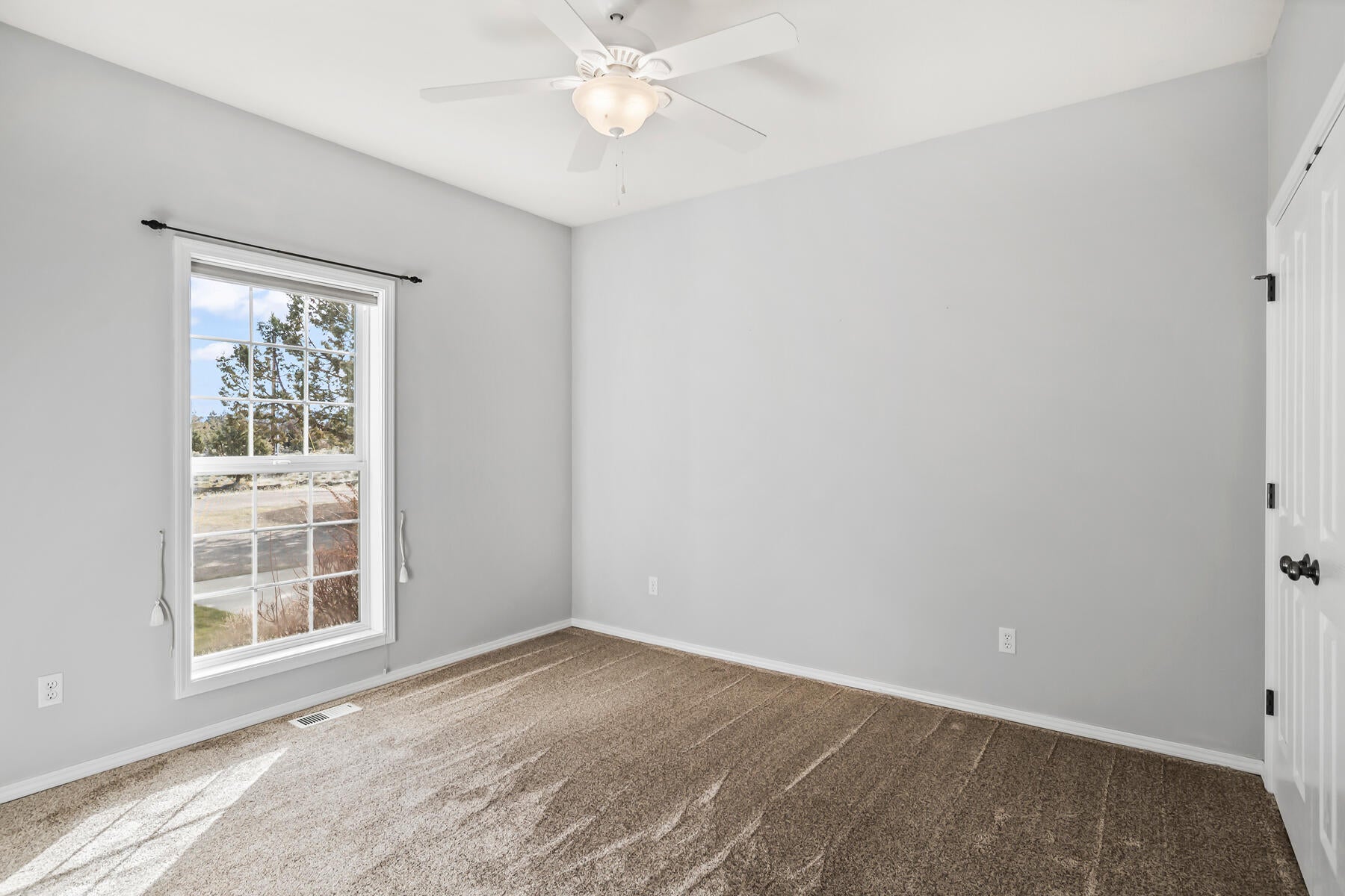 17040 Southwest Steelhead Road Terrebonne, OR 97760 - Photo 33 of 67 JH5_7459