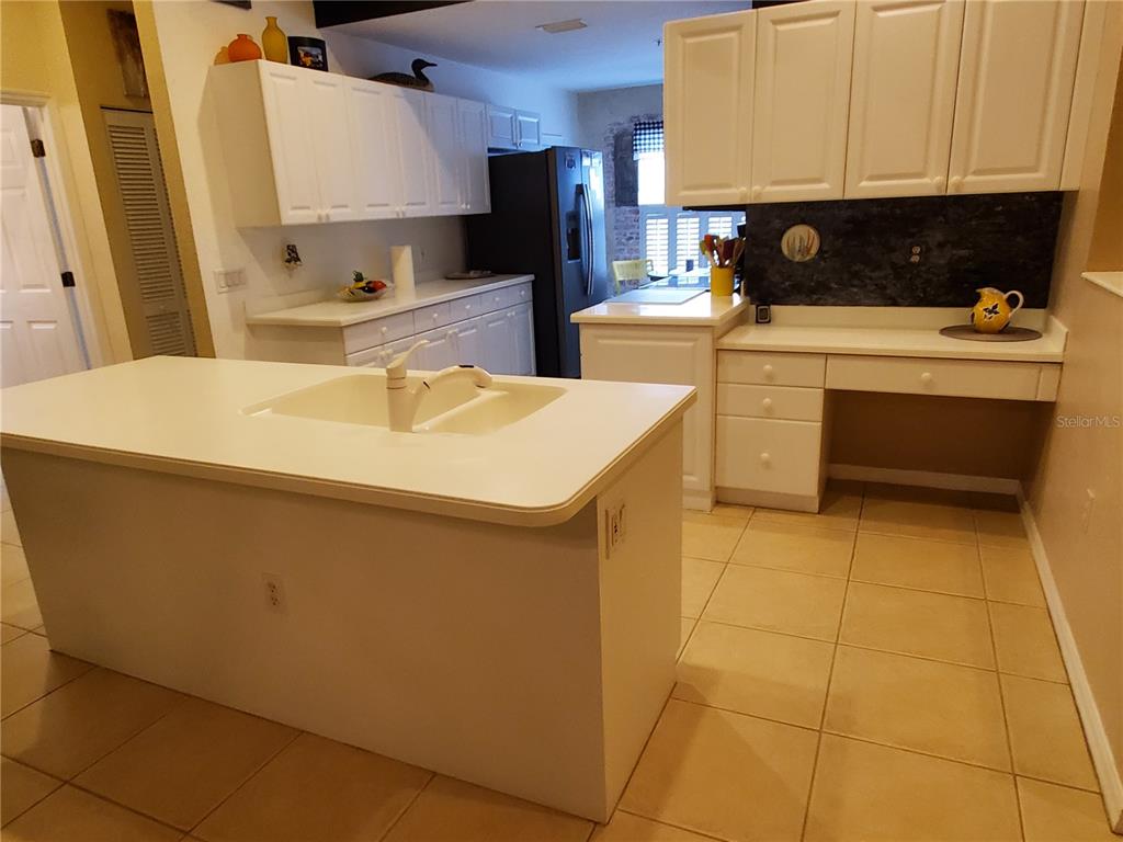 7138 Cedar Hollow Circle Bradenton, FL 34203 - Photo 2 of 29