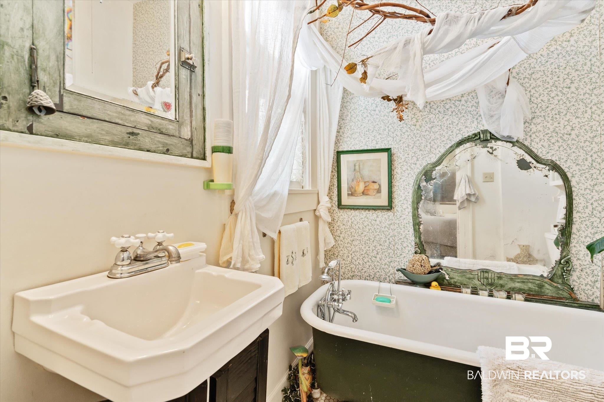 12 Lebaron Street Mobile, AL 36602 - Photo 13 of 37 Bathroom featuring a tub and sink