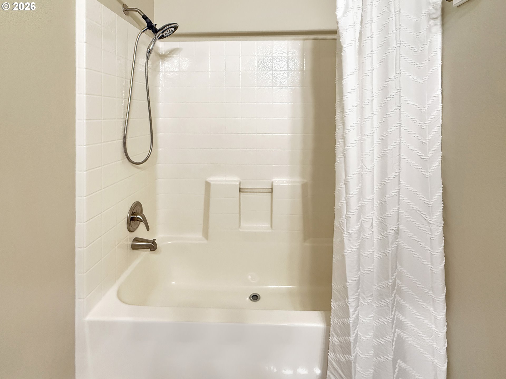 97748 North Bank Chetco River Road, Unit A1 Brookings, OR 97415 - Photo 37 of 45 Bathroom